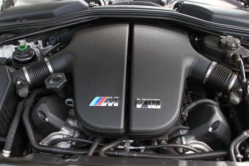 BMW M5 E60 V10 Engine