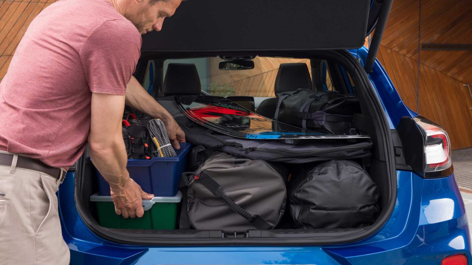 ford puma trunk space