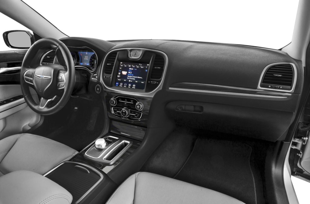 2021 Chrysler 300S Interior 7