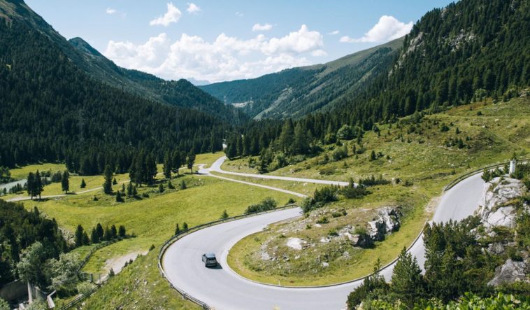 What You Need to Prepare Before Going on a Road Trip