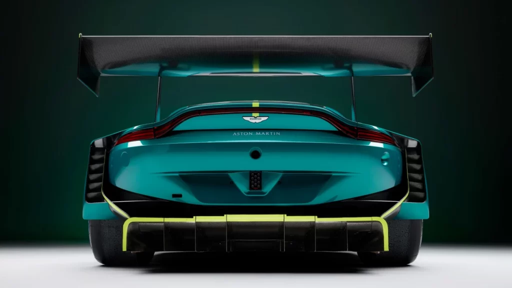 2024 Aston Martin Vantage 4