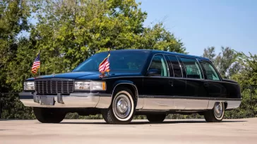 1996 Cadillac Fleetwood Presidential Limousine (5)