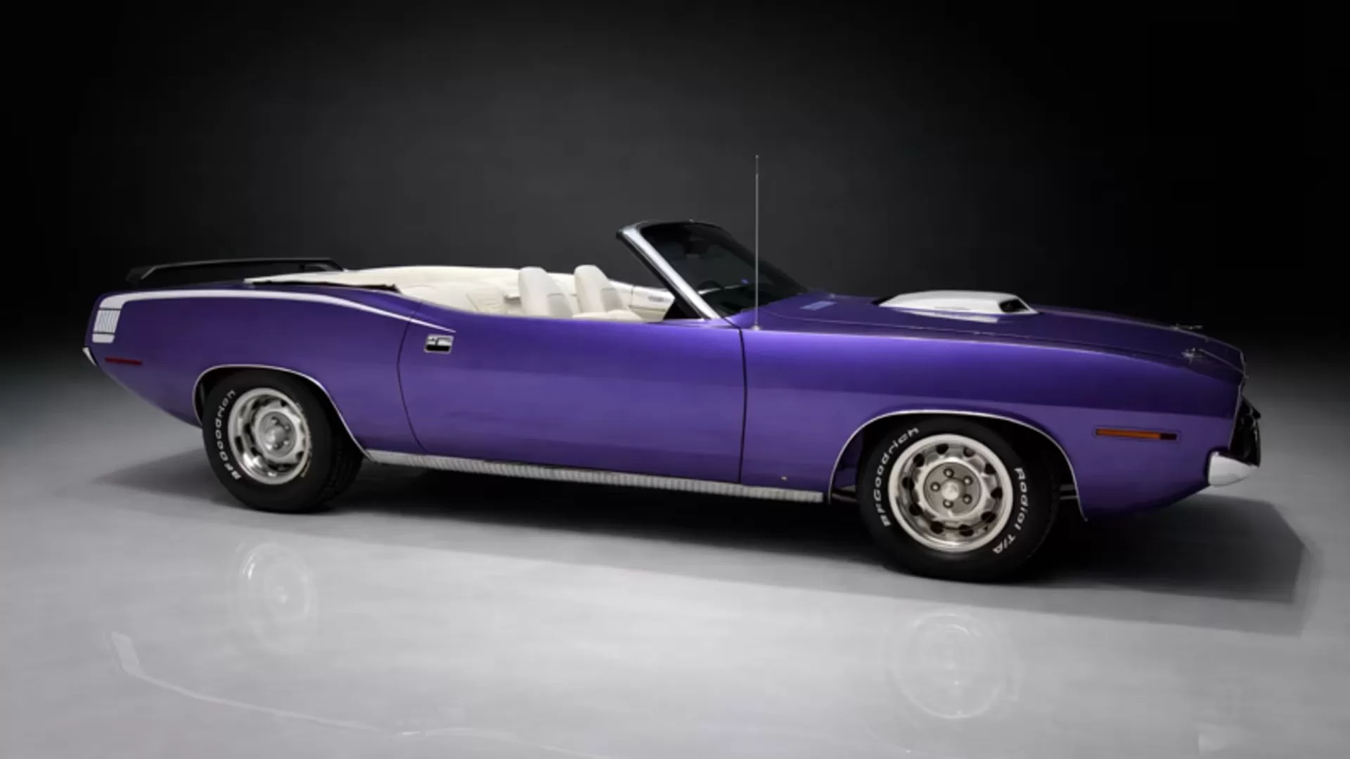 1970 Plymouth Hemi Barracuda Convertible (7)